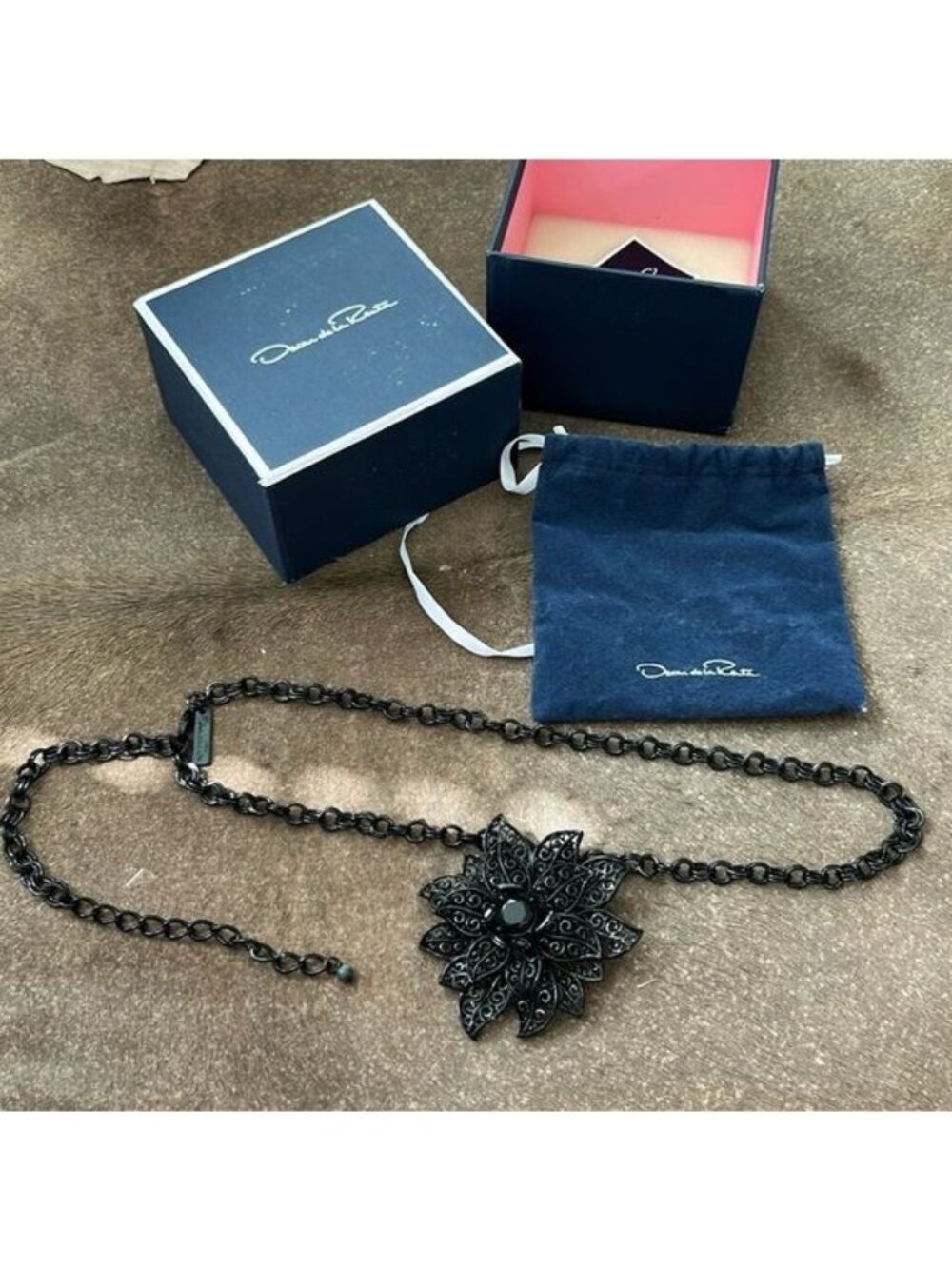 Oscar de la Renta Chain Rhinestone Brooch Belt Set